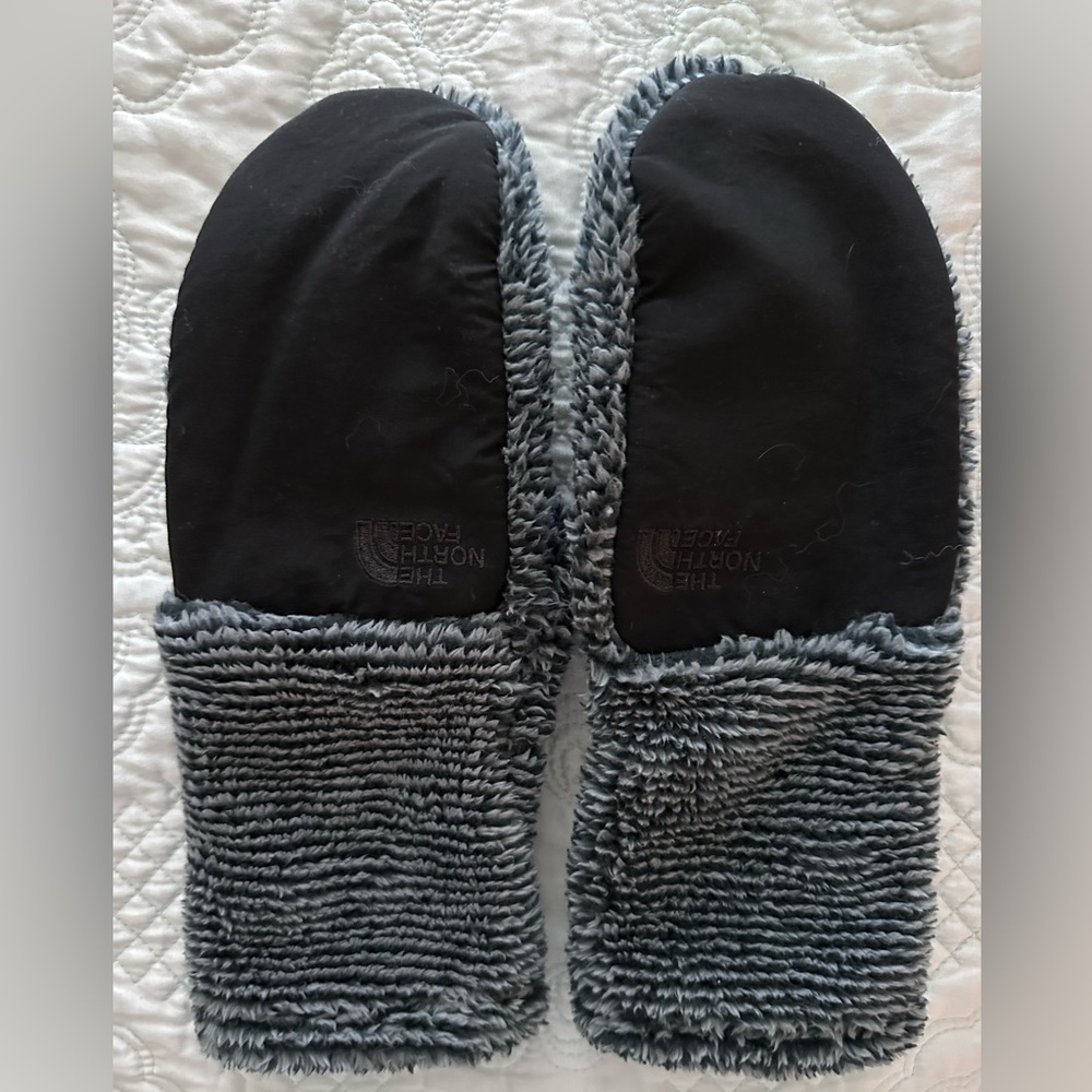 The North Face Women Mittens Medium